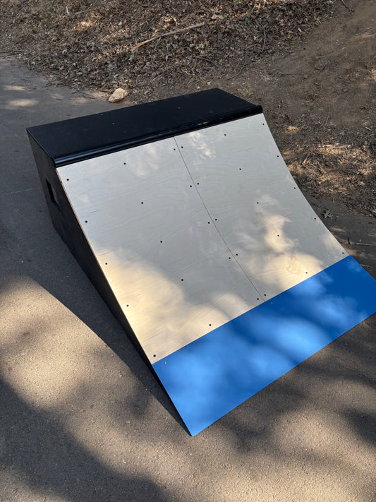 2ft Quarter Pipe (free shipping)